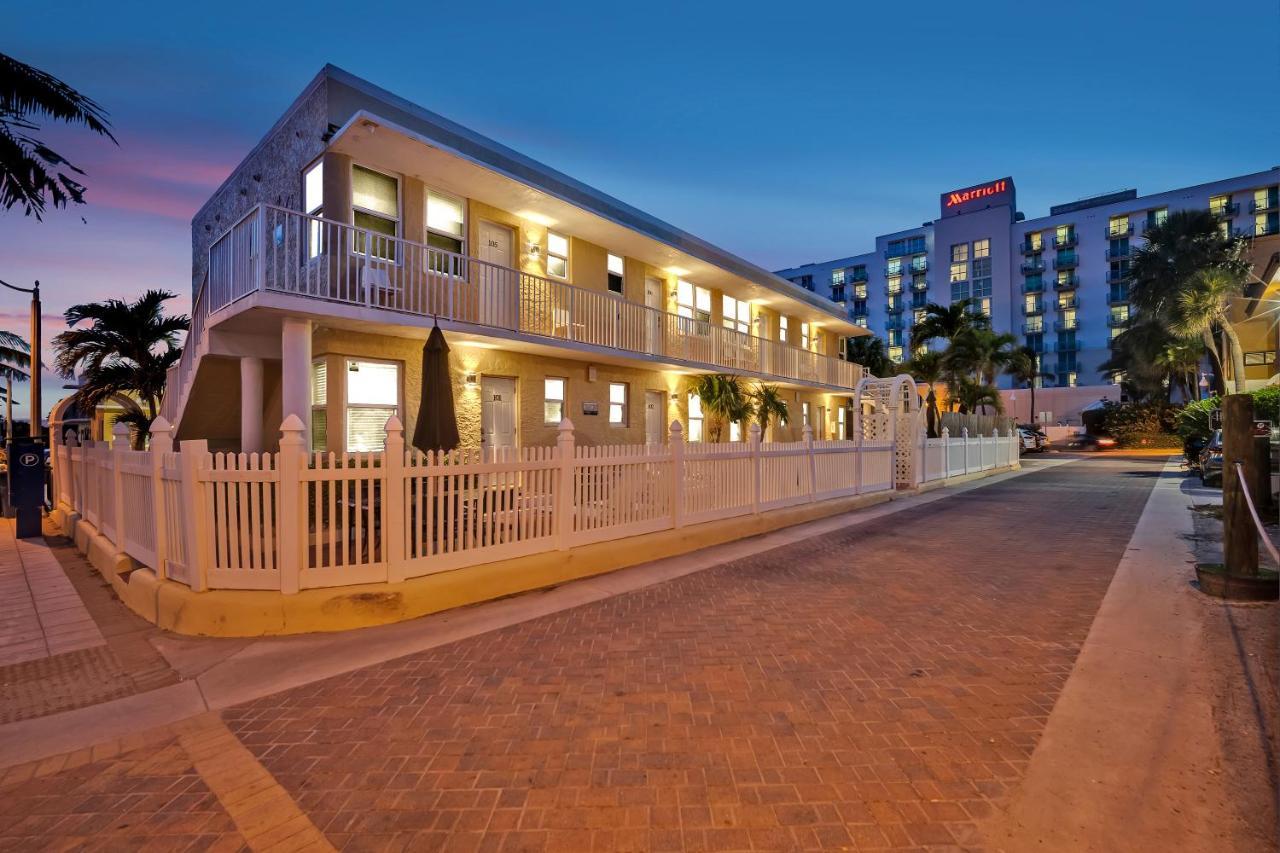 Laguna Blu Beach Hollywood Exterior photo