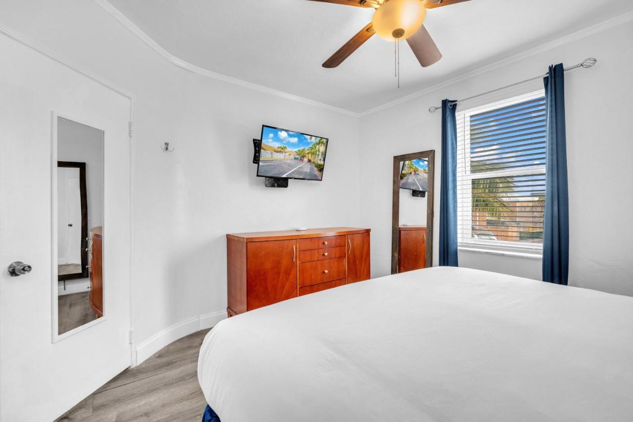 Laguna Blu Beach Hollywood Exterior photo