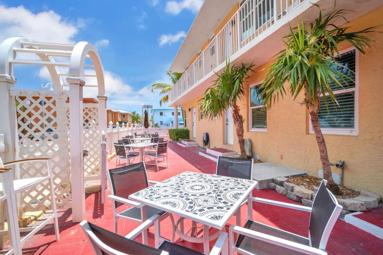 Laguna Blu Beach Hollywood Exterior photo